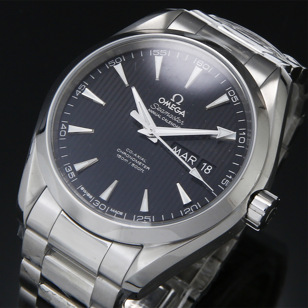 오메가 씨마스터 아쿠아테라 애뉴얼 캘린더 상세 이미지