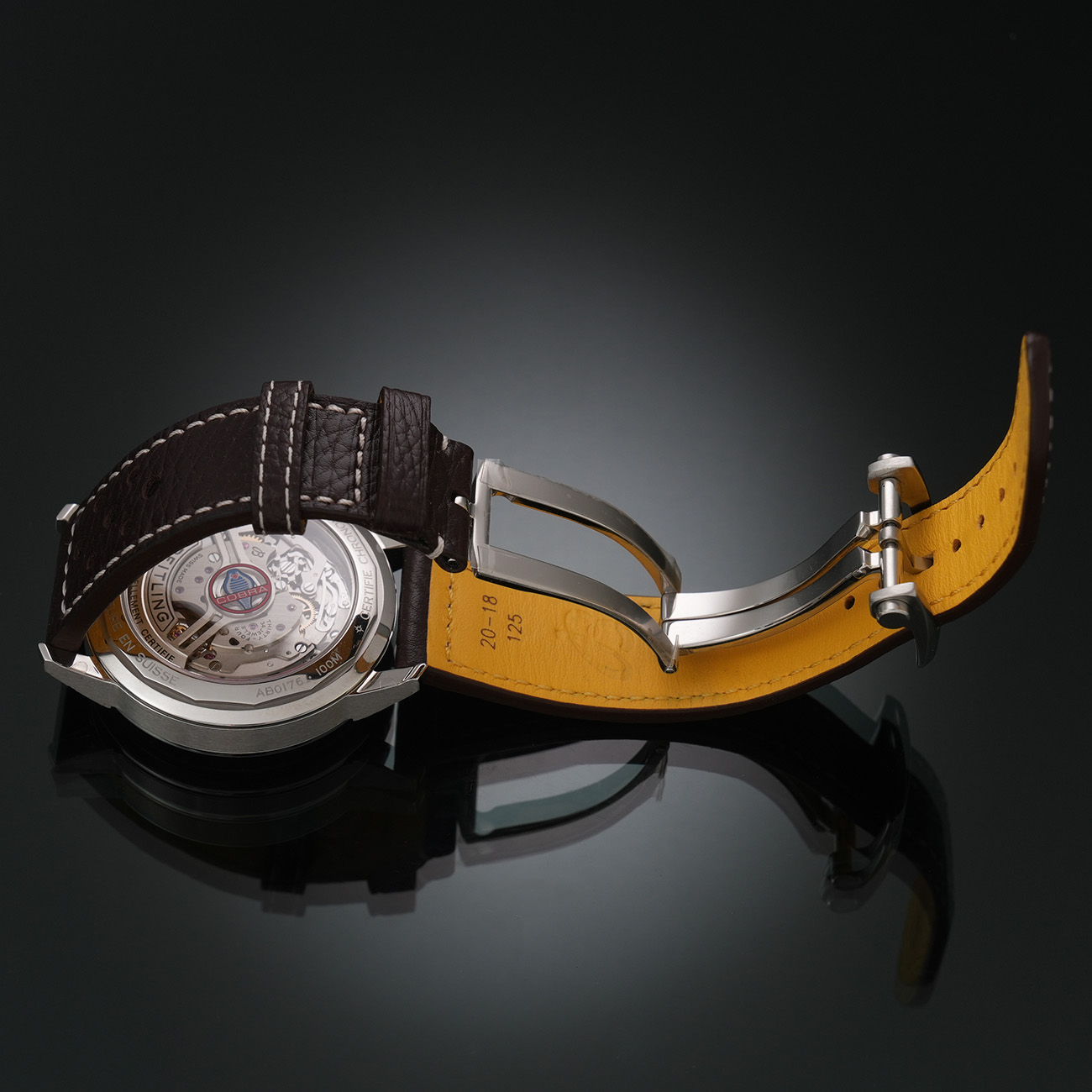 브라이틀링 B01 탑타임 쉘비 코브라 상세 이미지