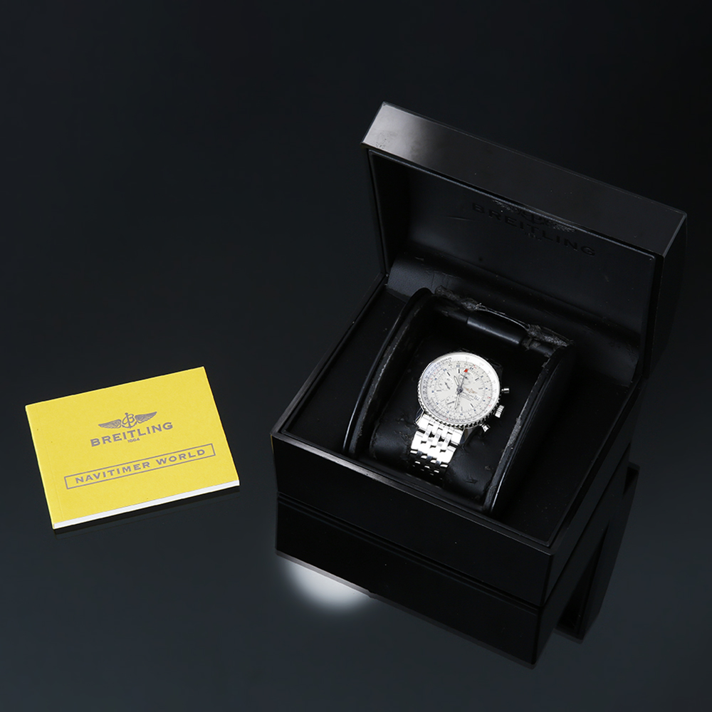 브라이틀링 네비타이머 월드