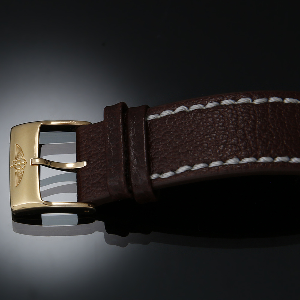 브라이틀링 네비타이머 상세 이미지