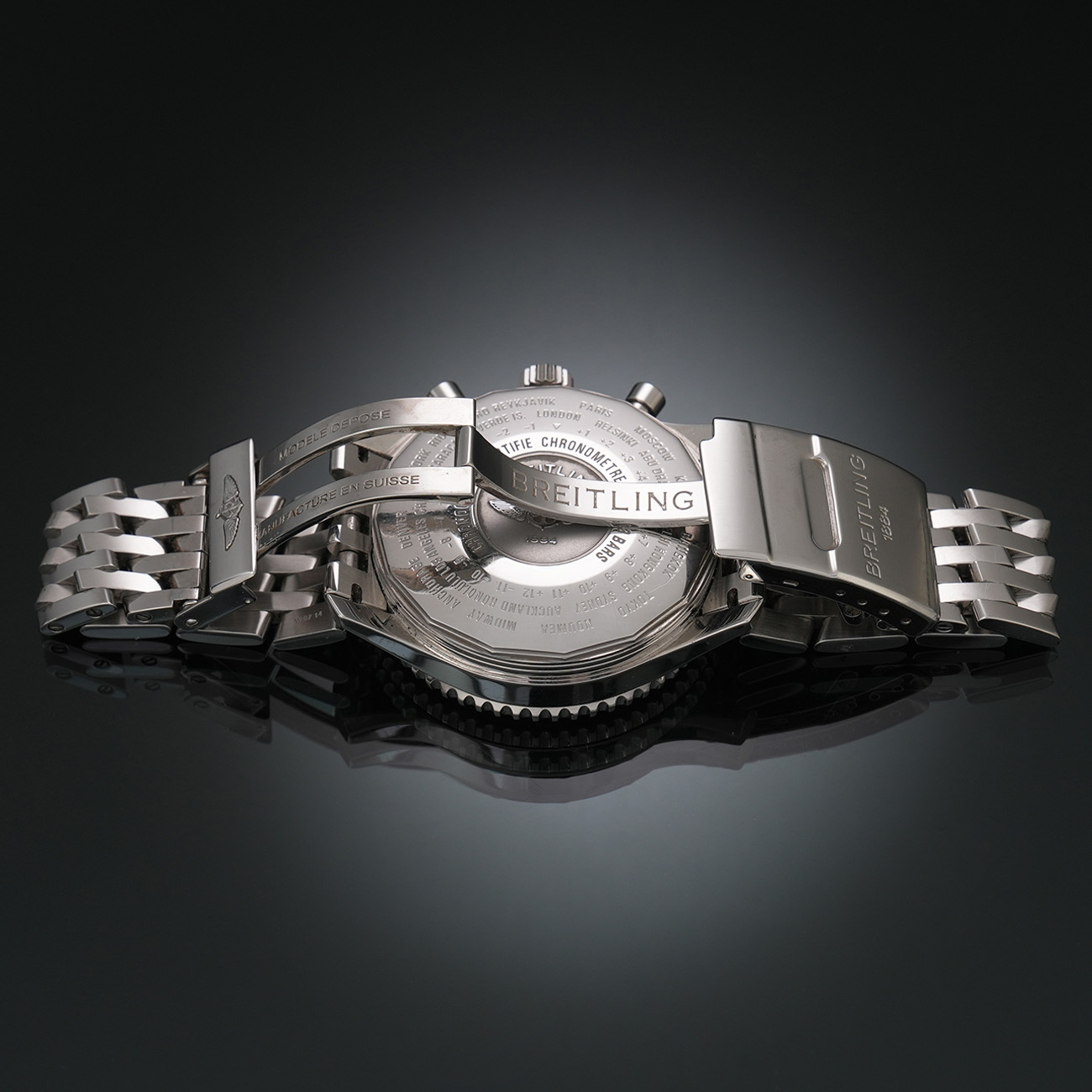 브라이틀링 네비타이머 월드 크로노